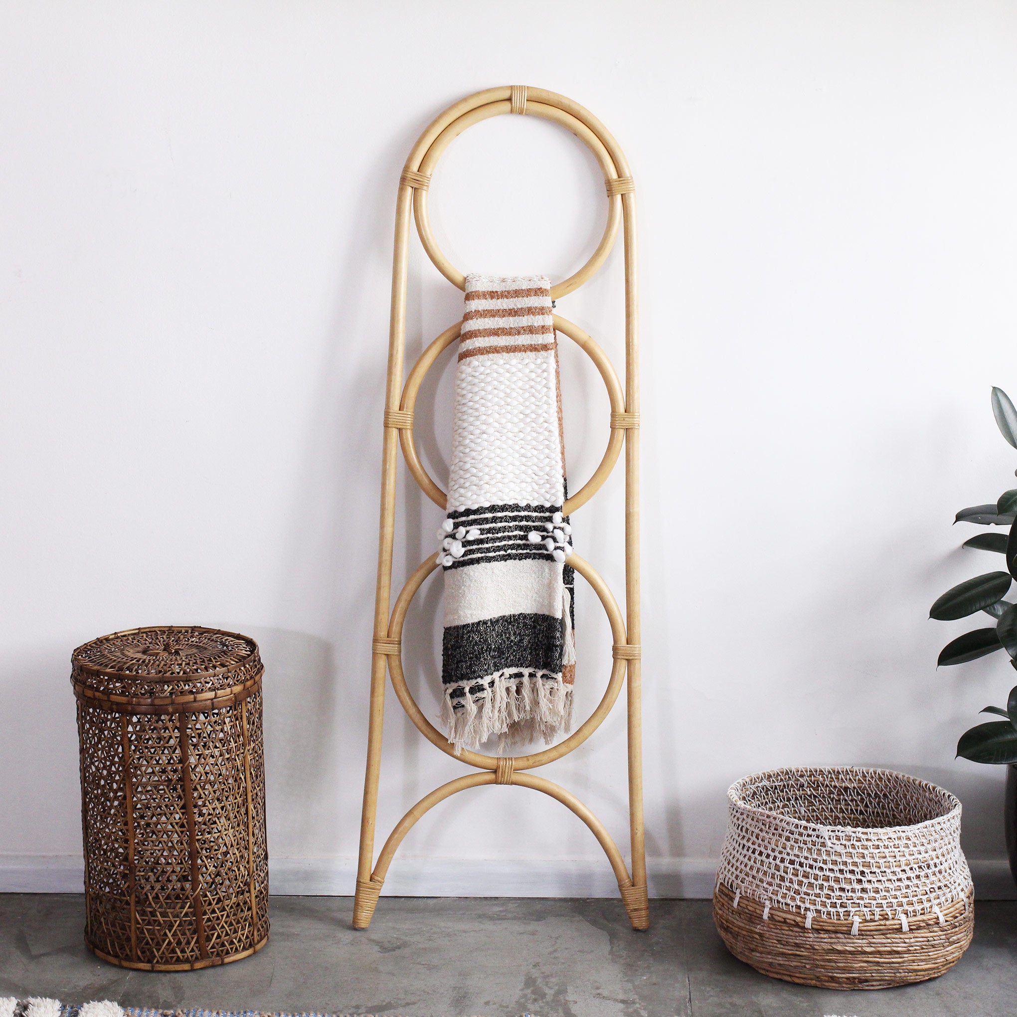 Escada Rack Lombok
