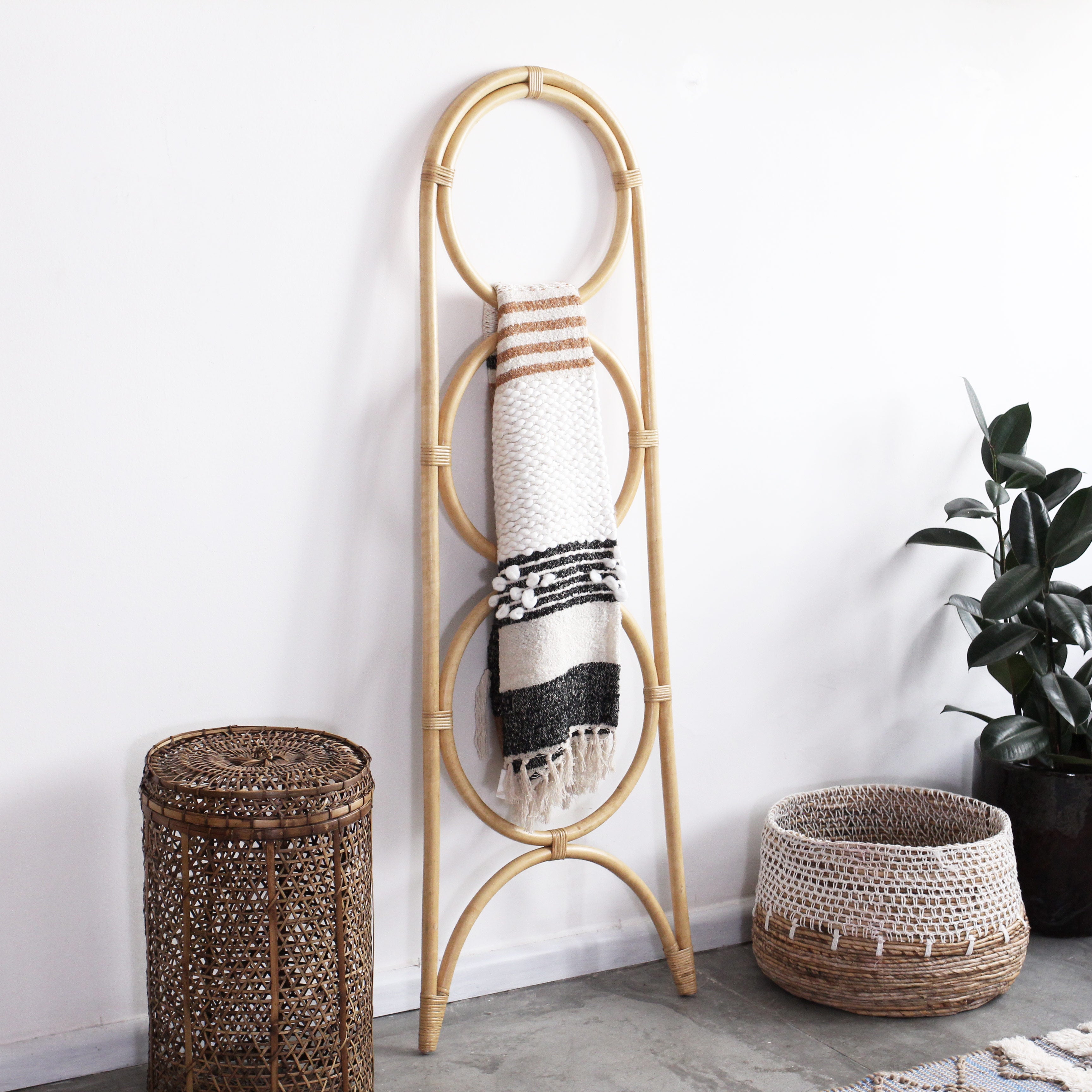 Escada Rack Lombok