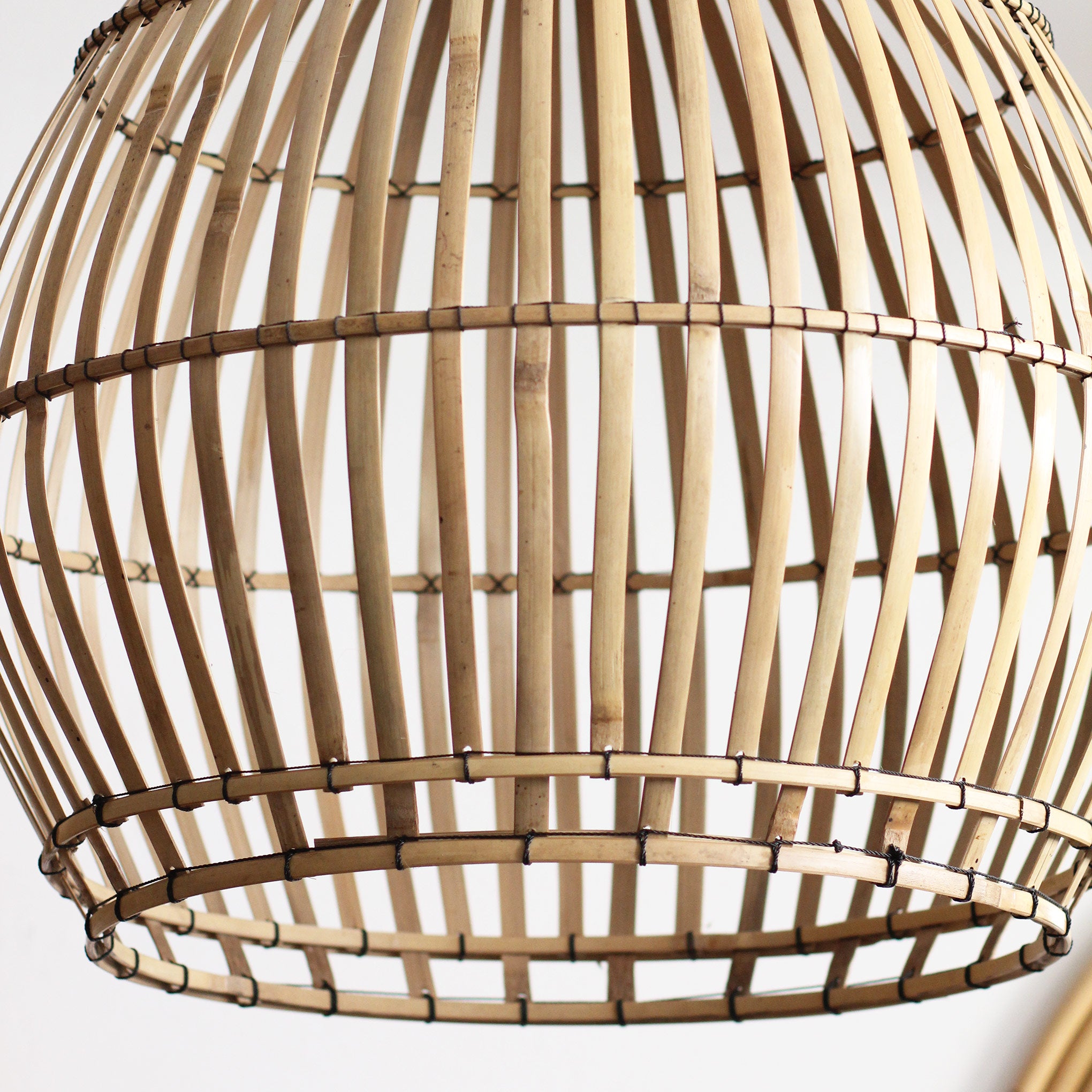 Luminária Pendente Mônica em Bambu