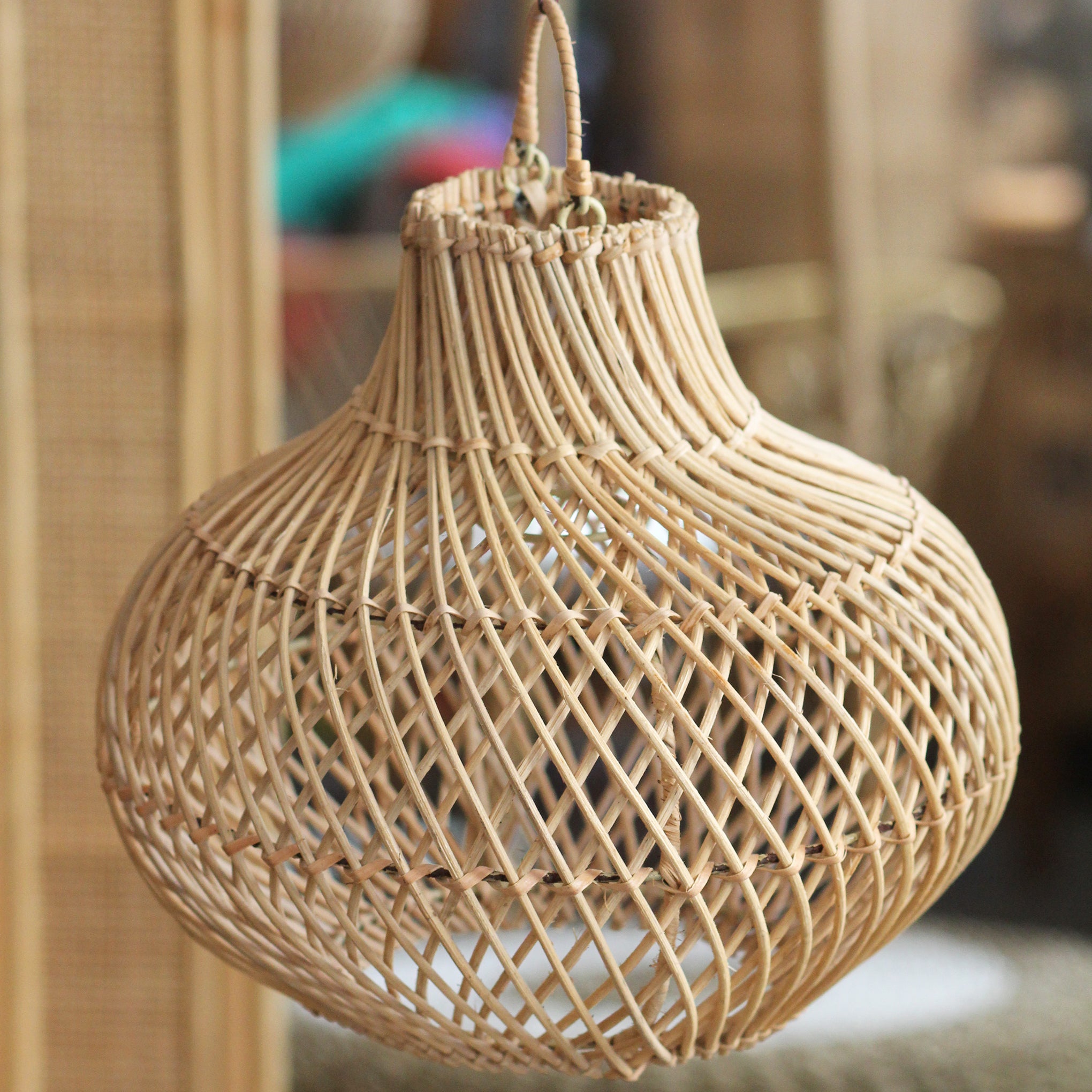 Luminária Pendente Dobel em Rattan