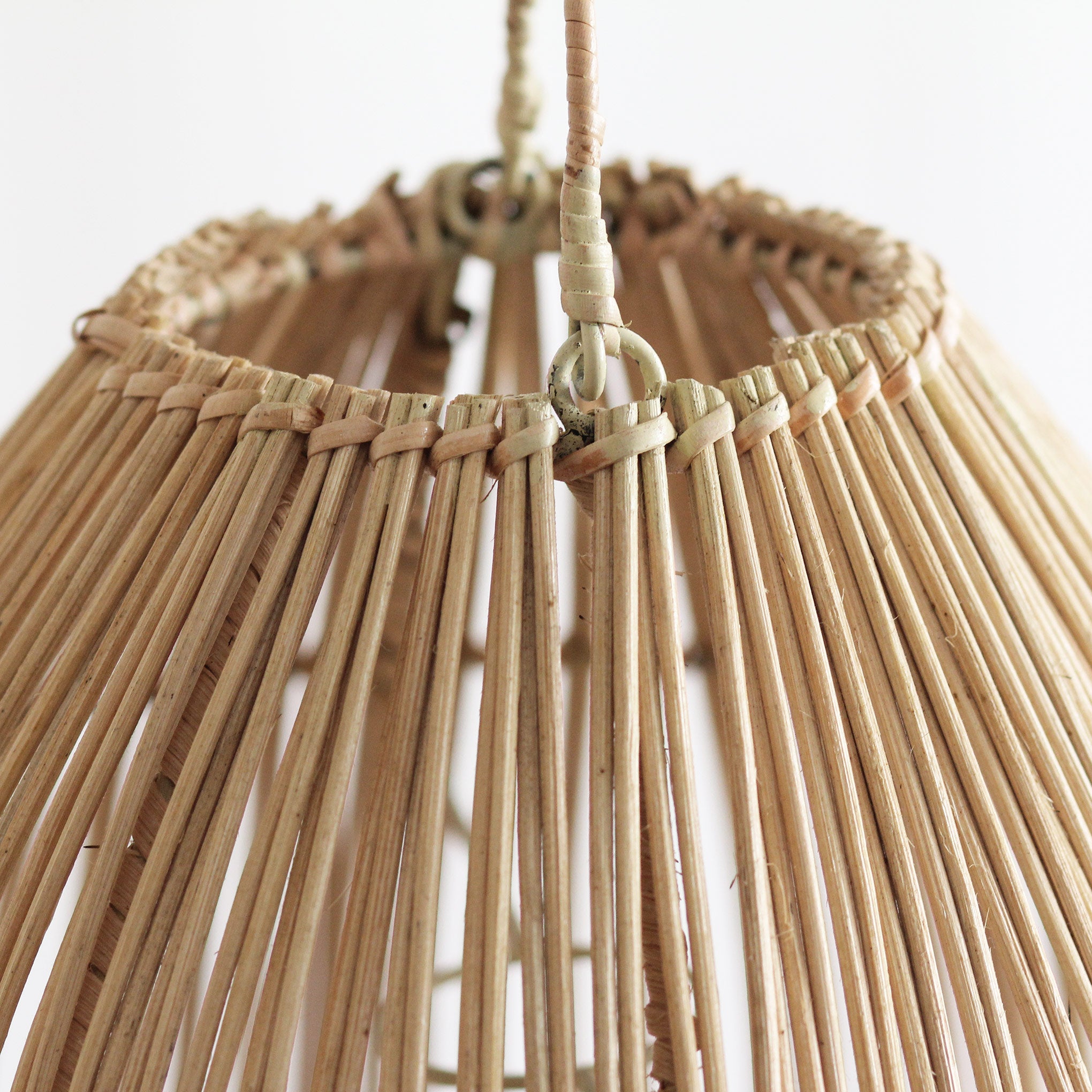 Luminária Pendente Gadis em Rattan