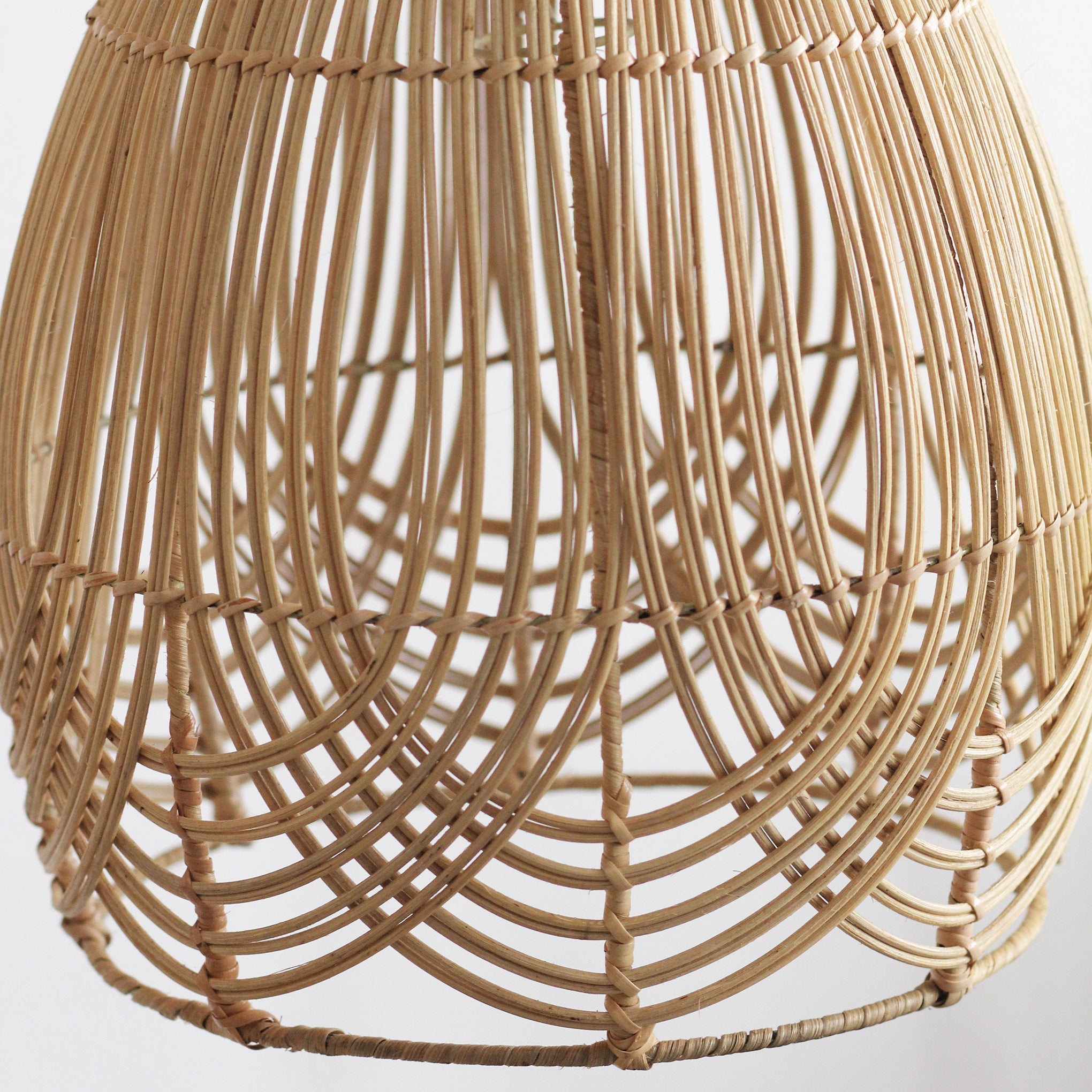 Luminária Pendente Gadis em Rattan