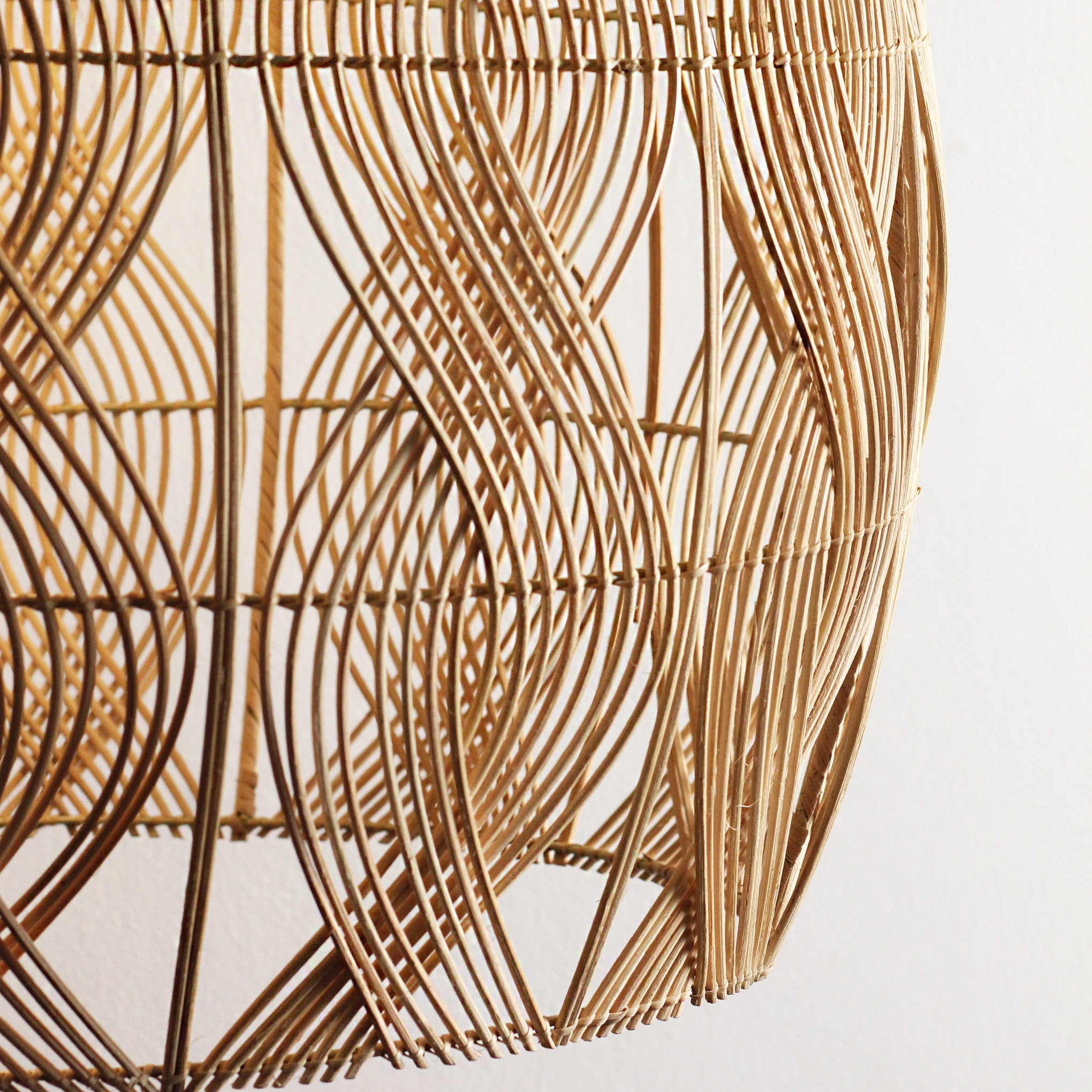 Luminária Pendente Terjun em Rattan