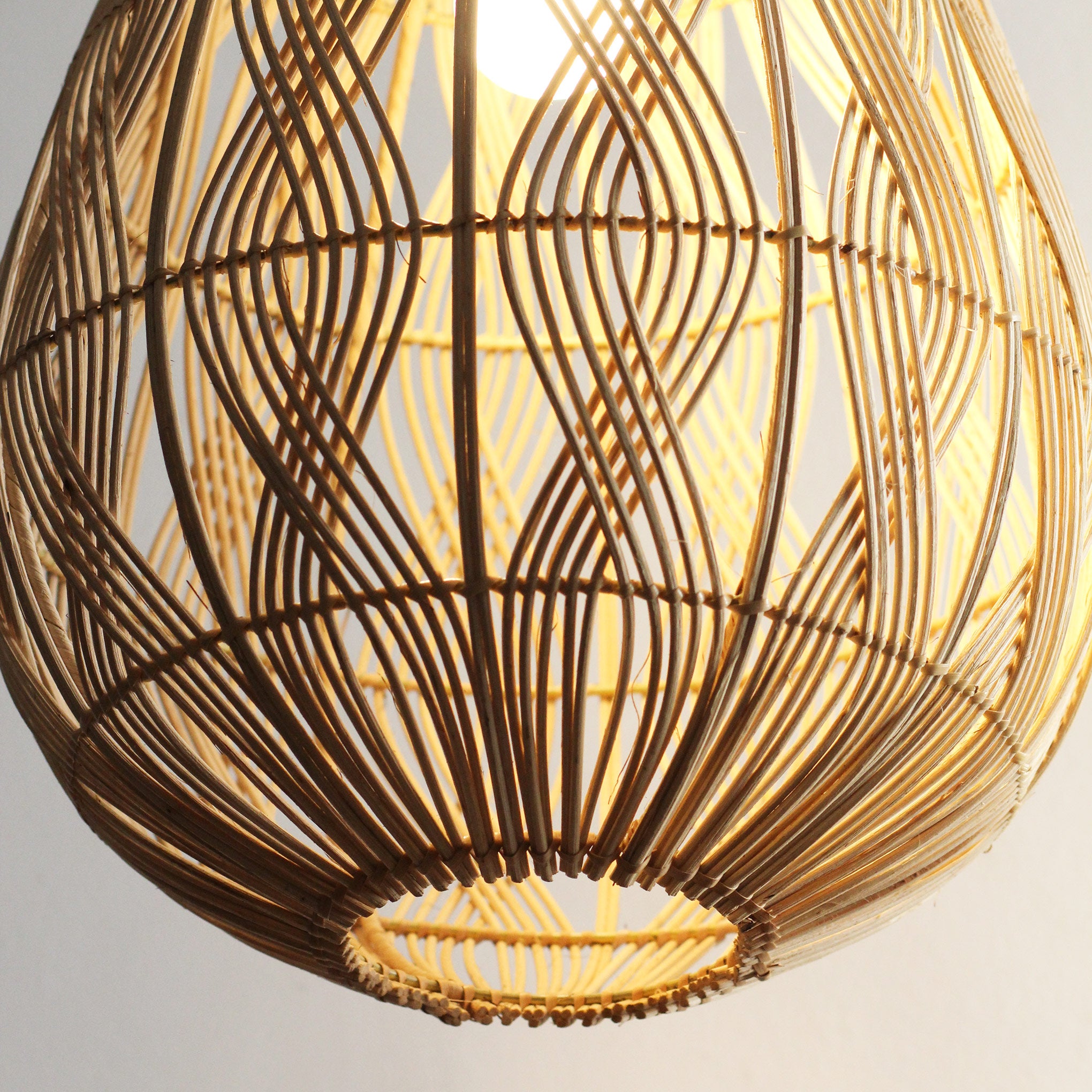 Luminária Pendente Bhalin em Rattan