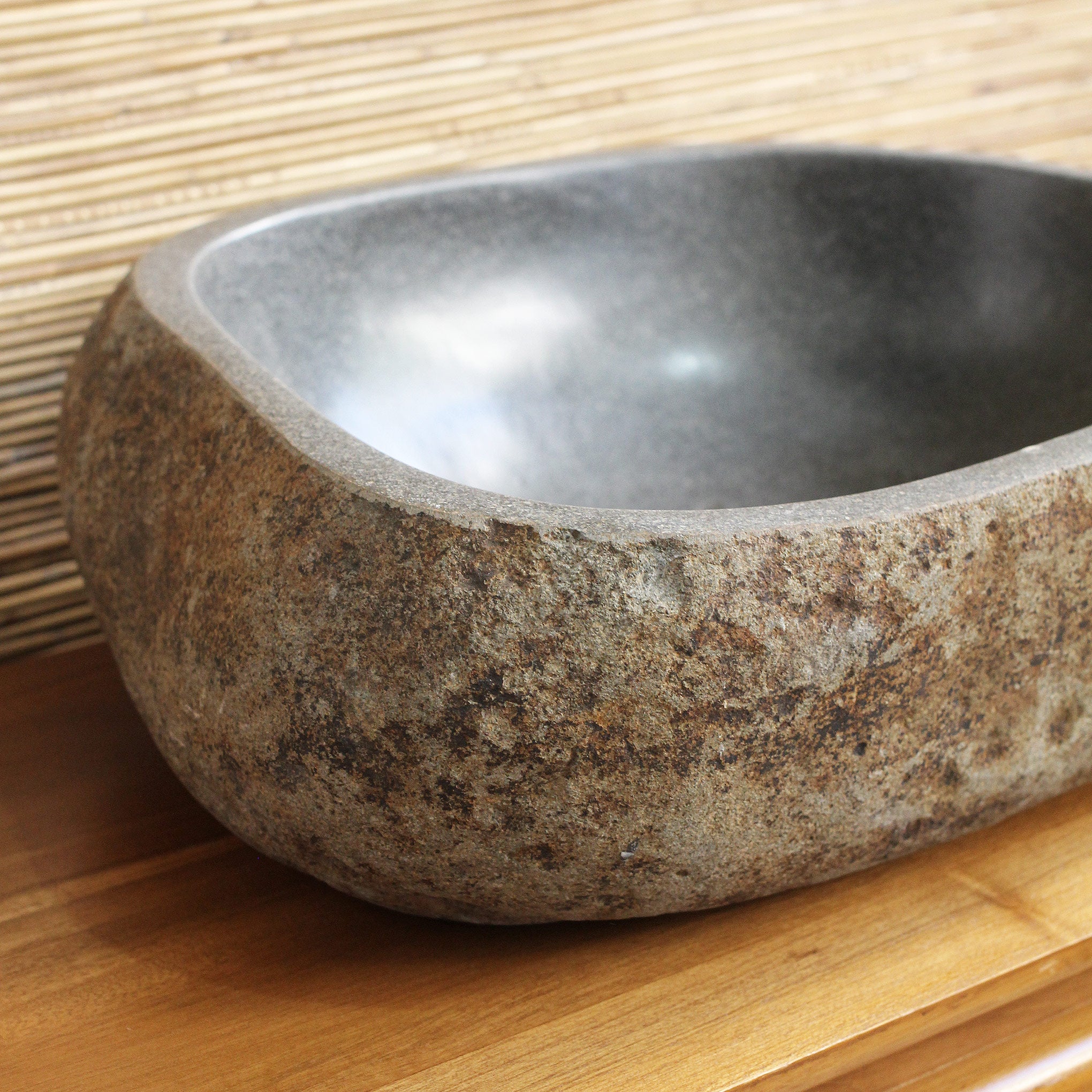 Cuba Chakra em River Stone