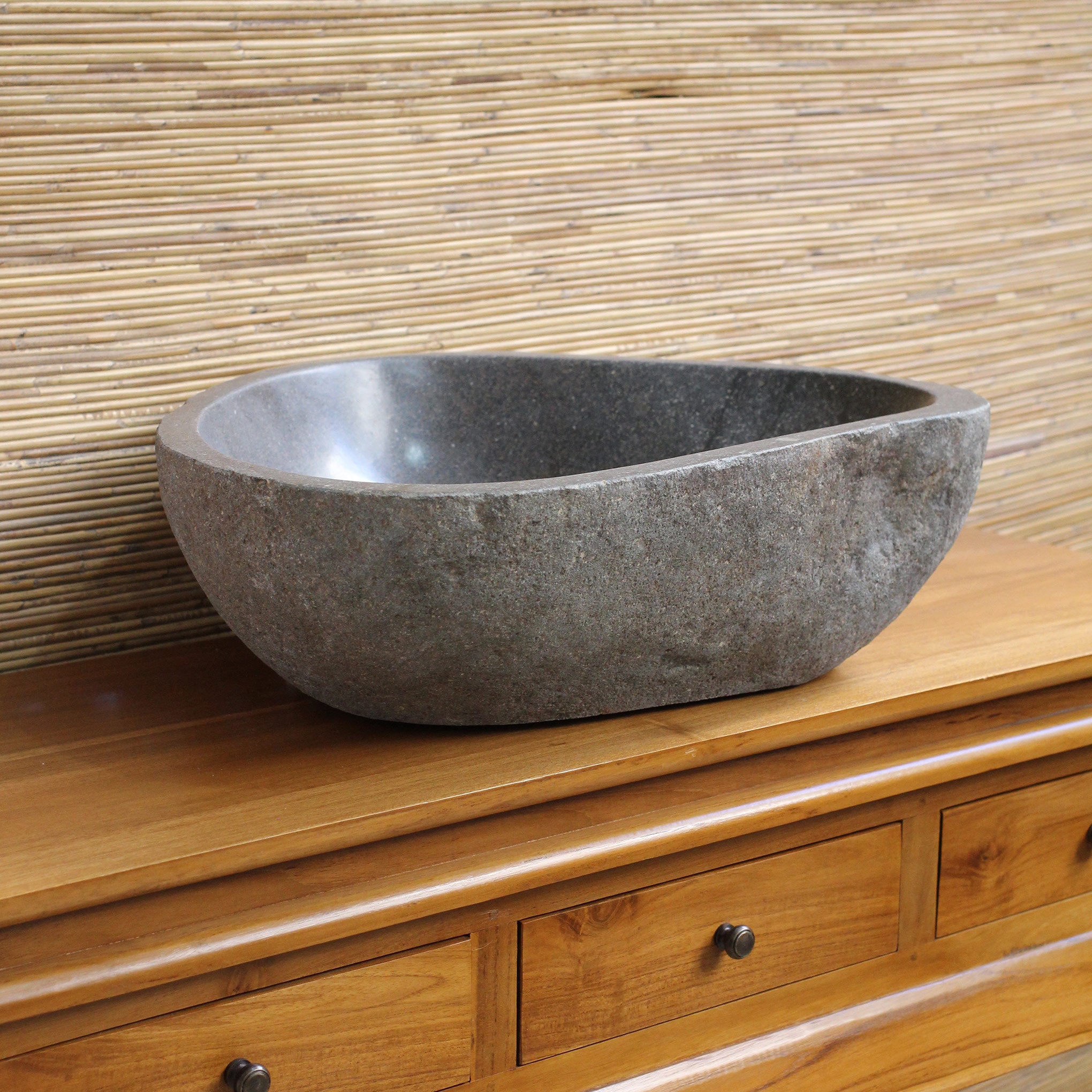 Cuba Kavi em River Stone