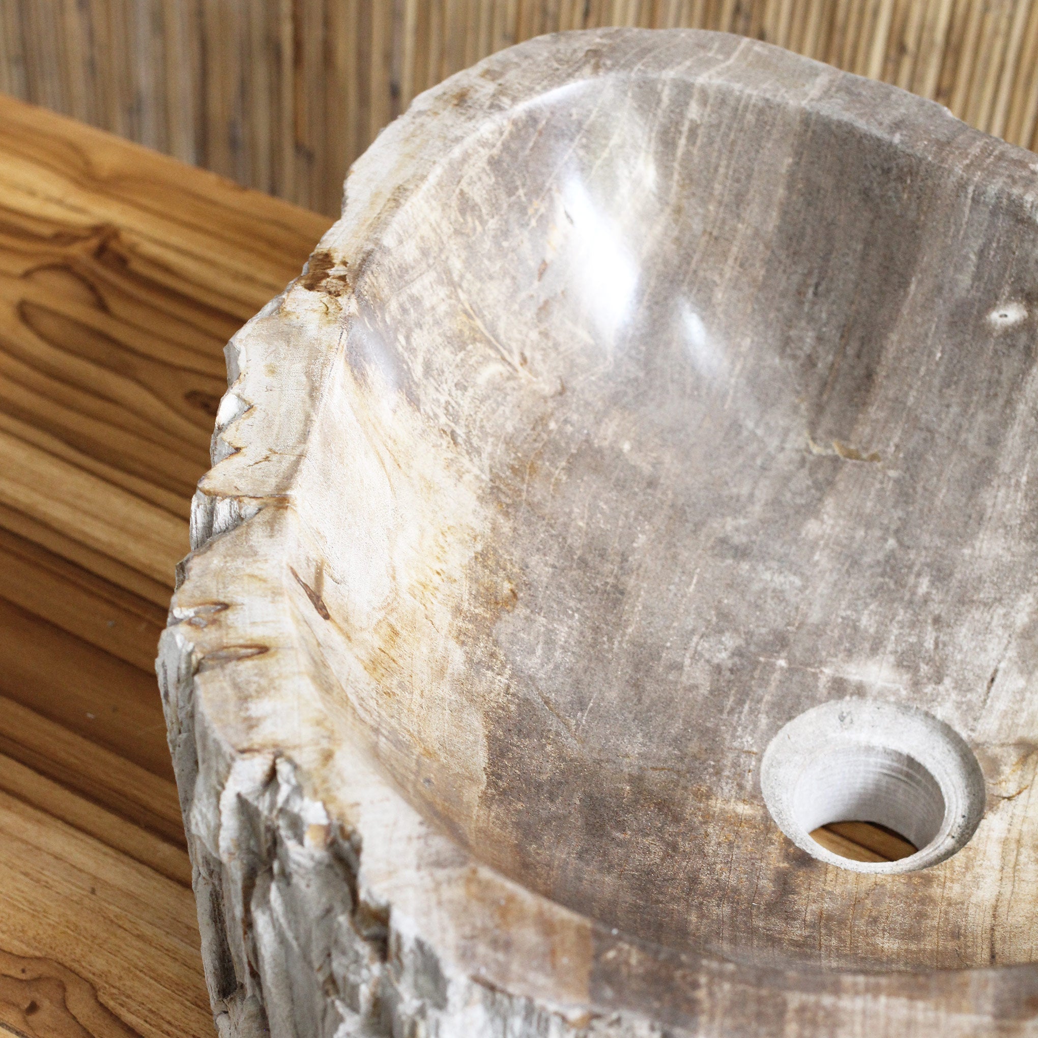 Cuba Dev em Madeira Fossilizada