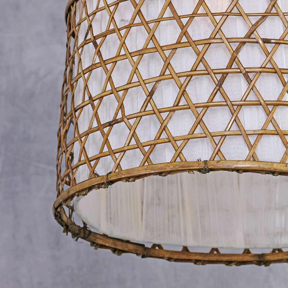 Luminária Kayu em Bambu