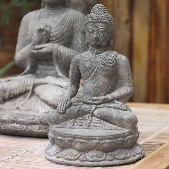 Buda Bhumisparsha Mudra 30cm Cinza