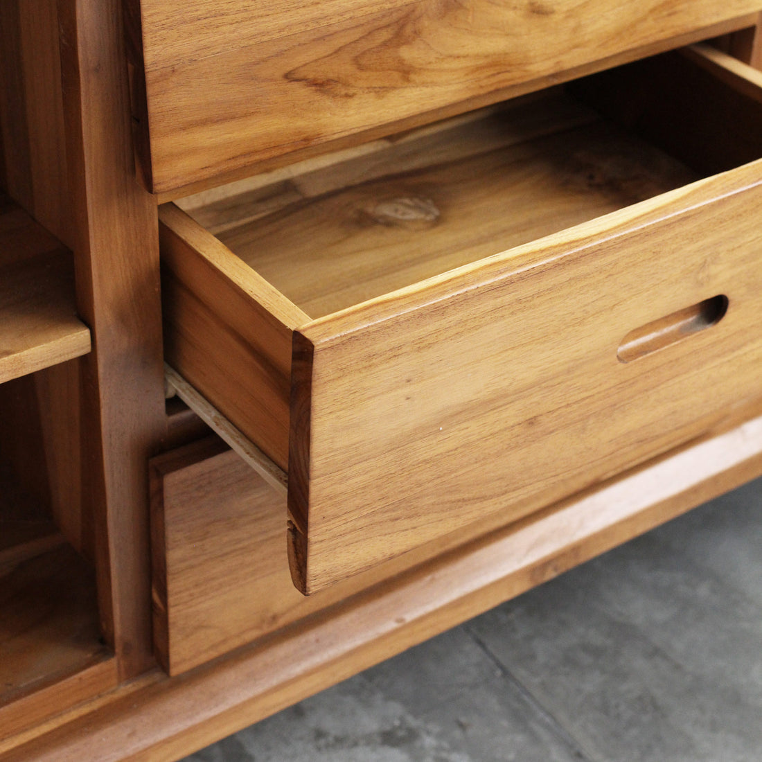 Buffet Kayon — buffet em madeira artesanal — imagem 2 — Balai