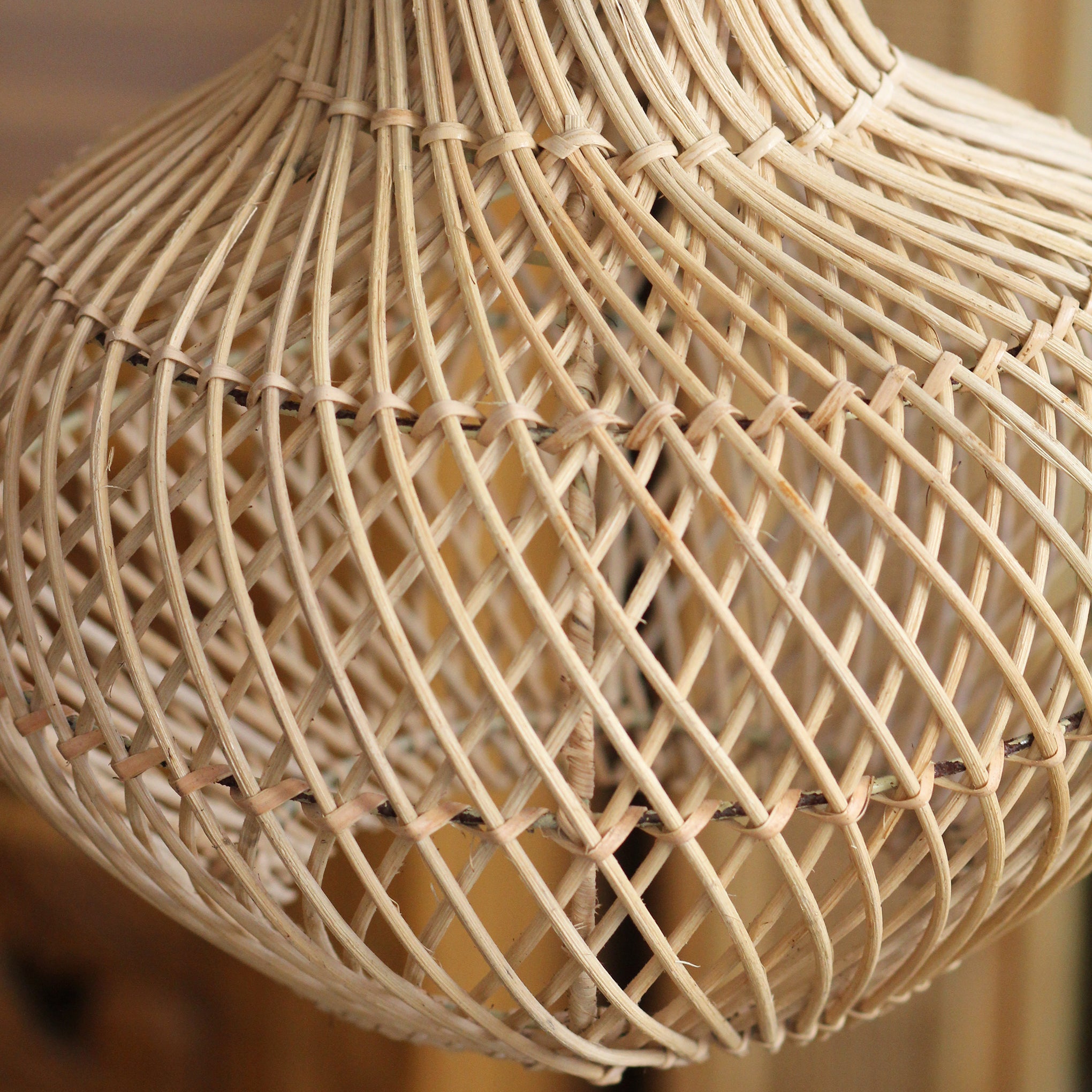 Luminária Pendente Dobel em Rattan