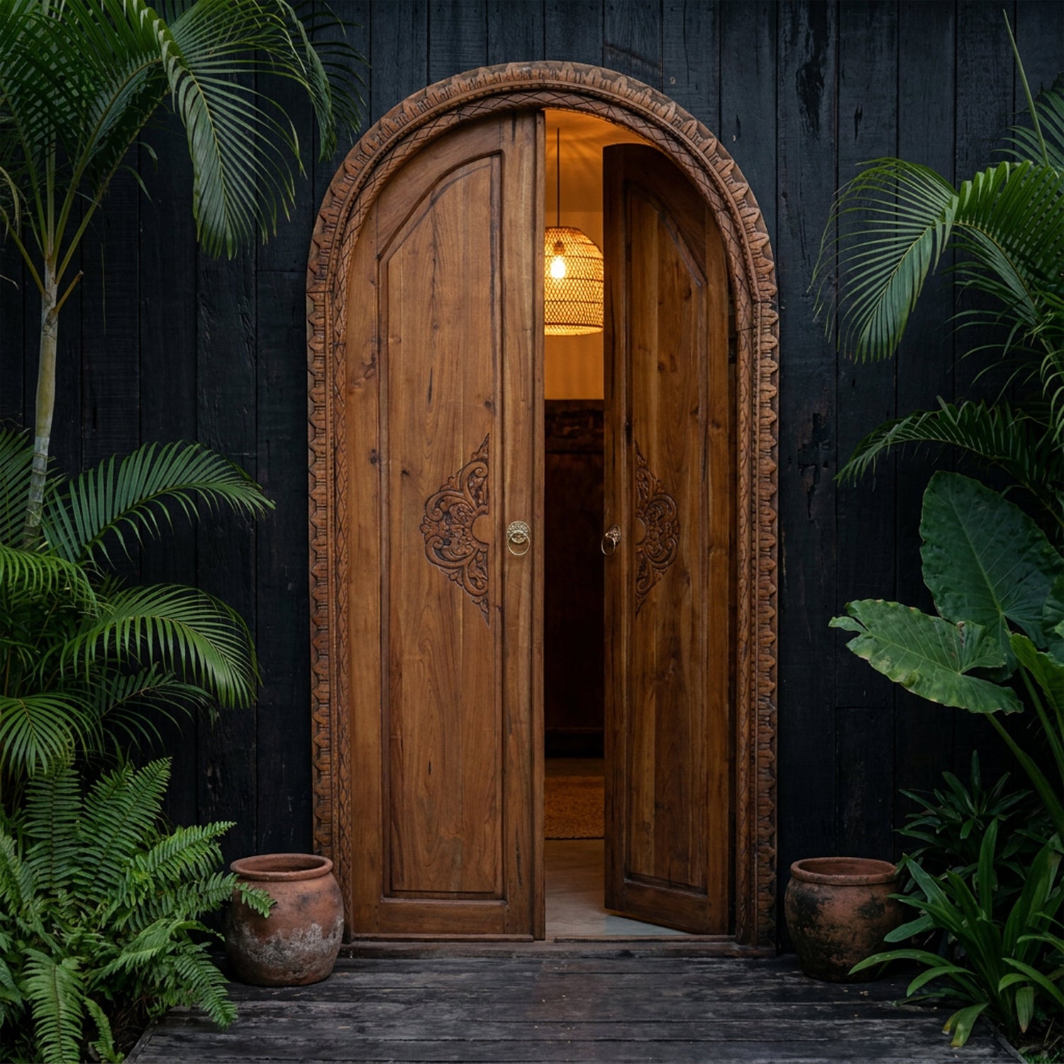 Porta Pahat — porta madeira teca esculpida — decoração étnica — Balai