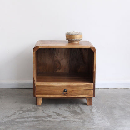 Mesa de Cabeceira Sora