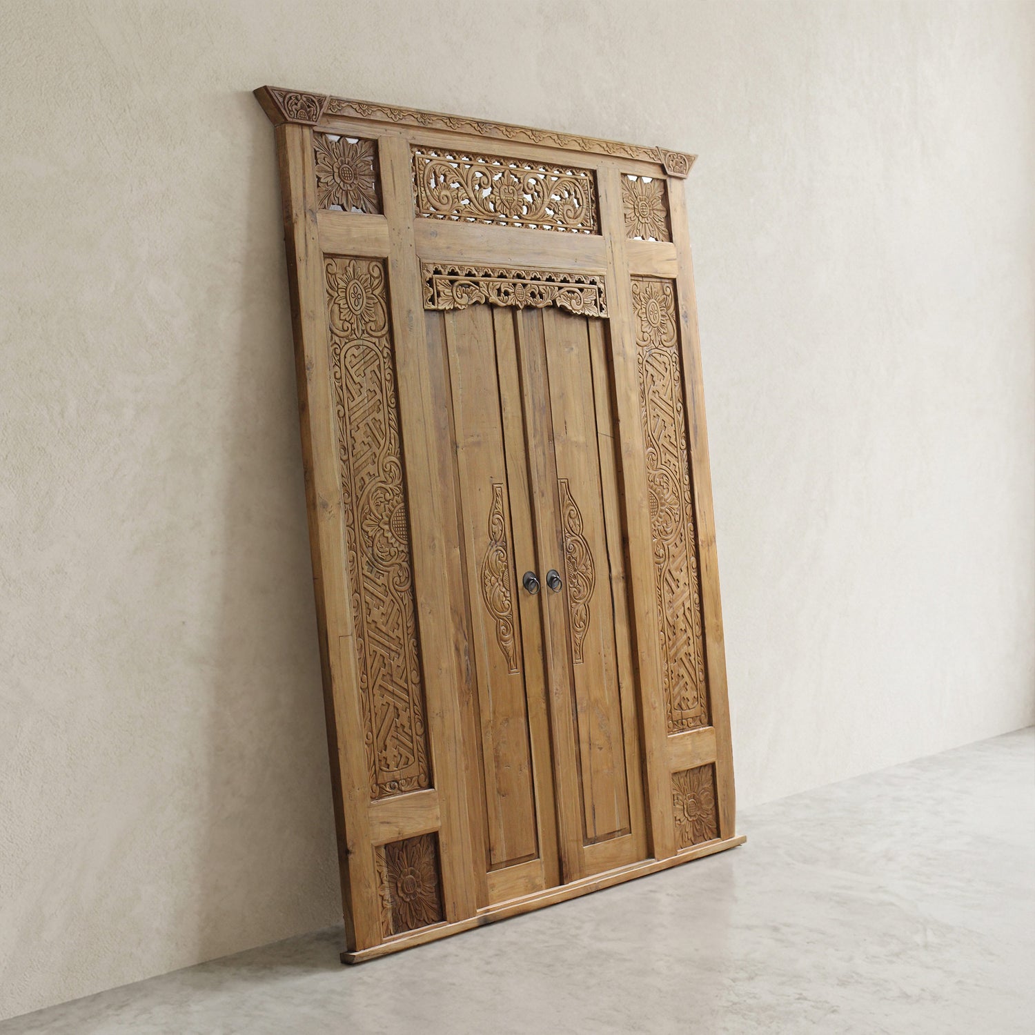 Porta Majapahit 252x182CM — peça artesanal decorativa — Balai