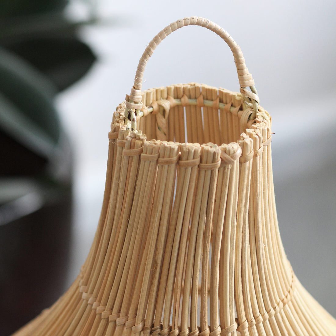 Luminária Pendente Kona em Rattan