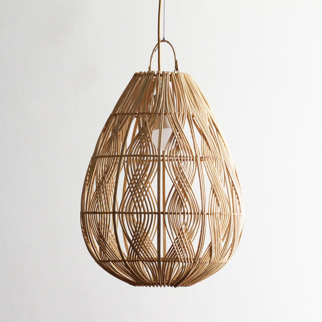 Luminária Pendente Bhalin em Rattan