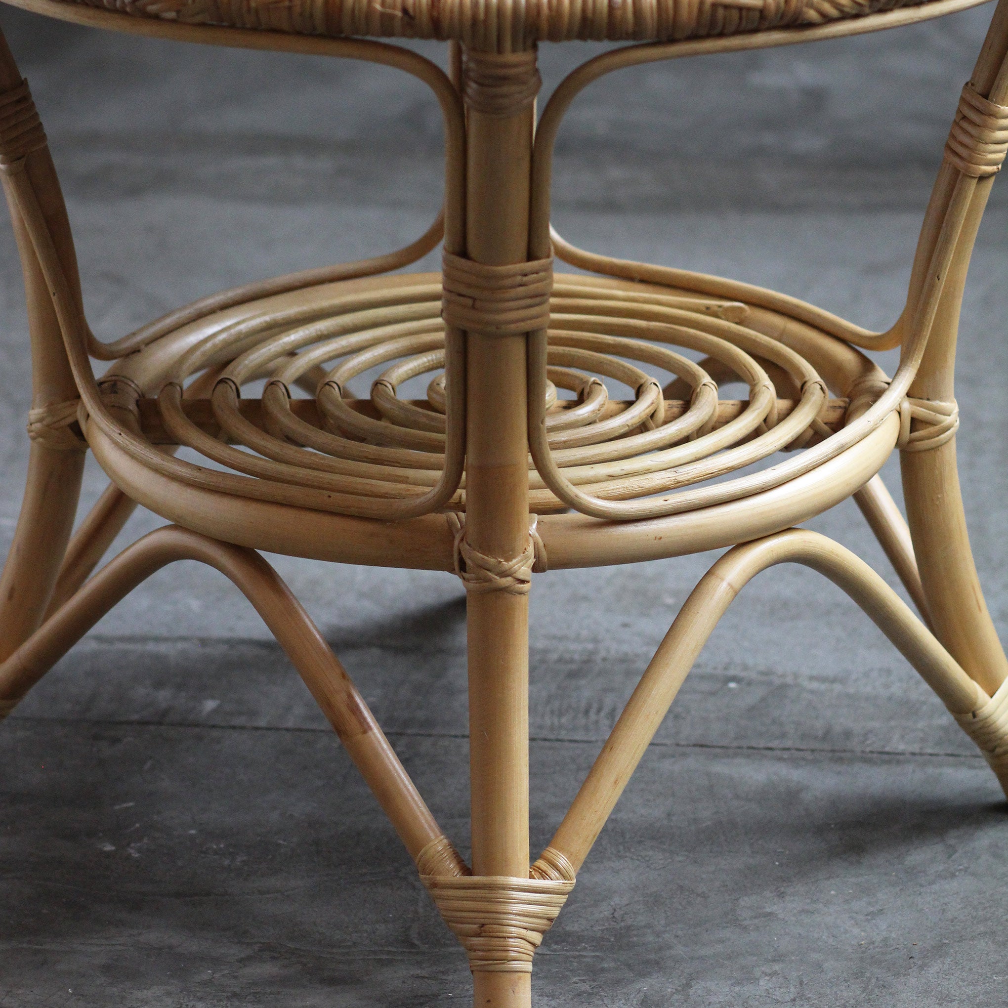 Mesa Joko — mesa madeira natural — feita à mão artesanal indonésia — Balai