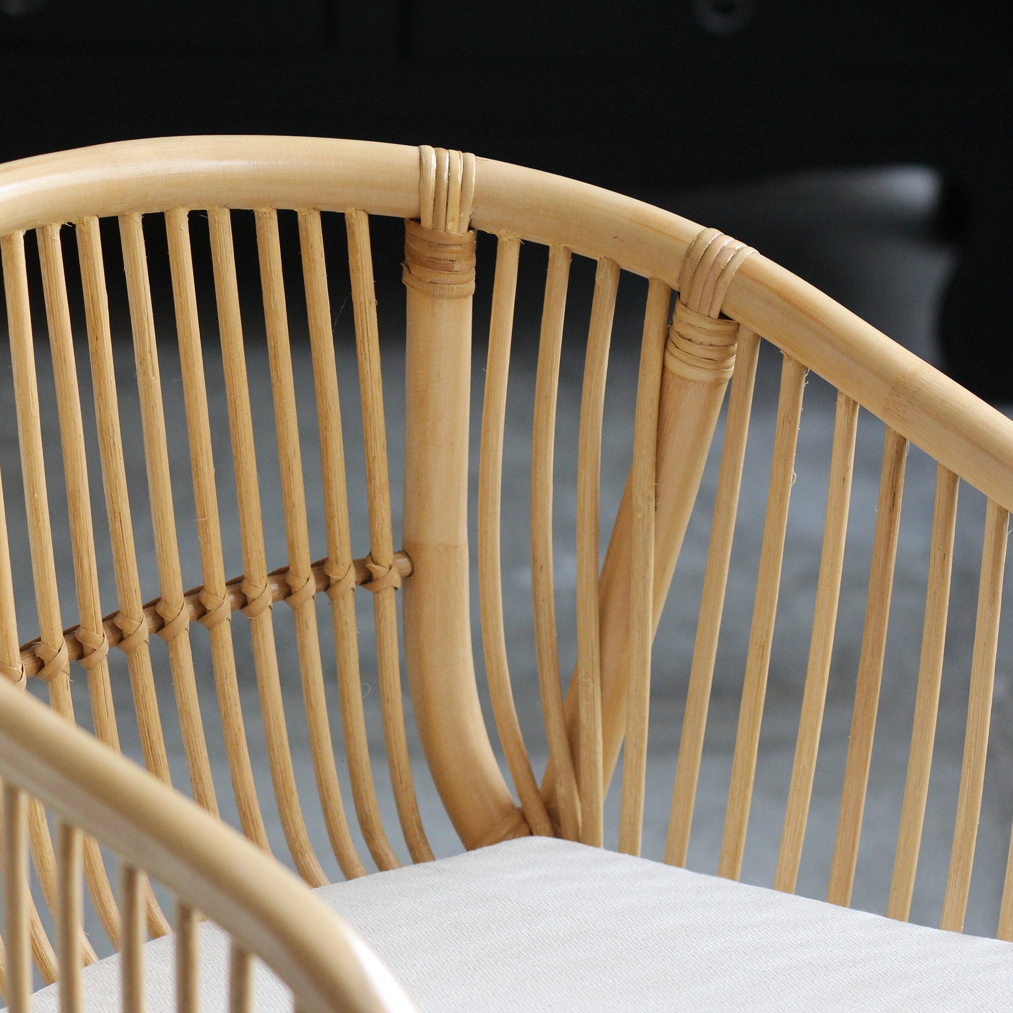 Cadeira Halus — cadeira teca natural handmade — feita à mão Bali — Balai