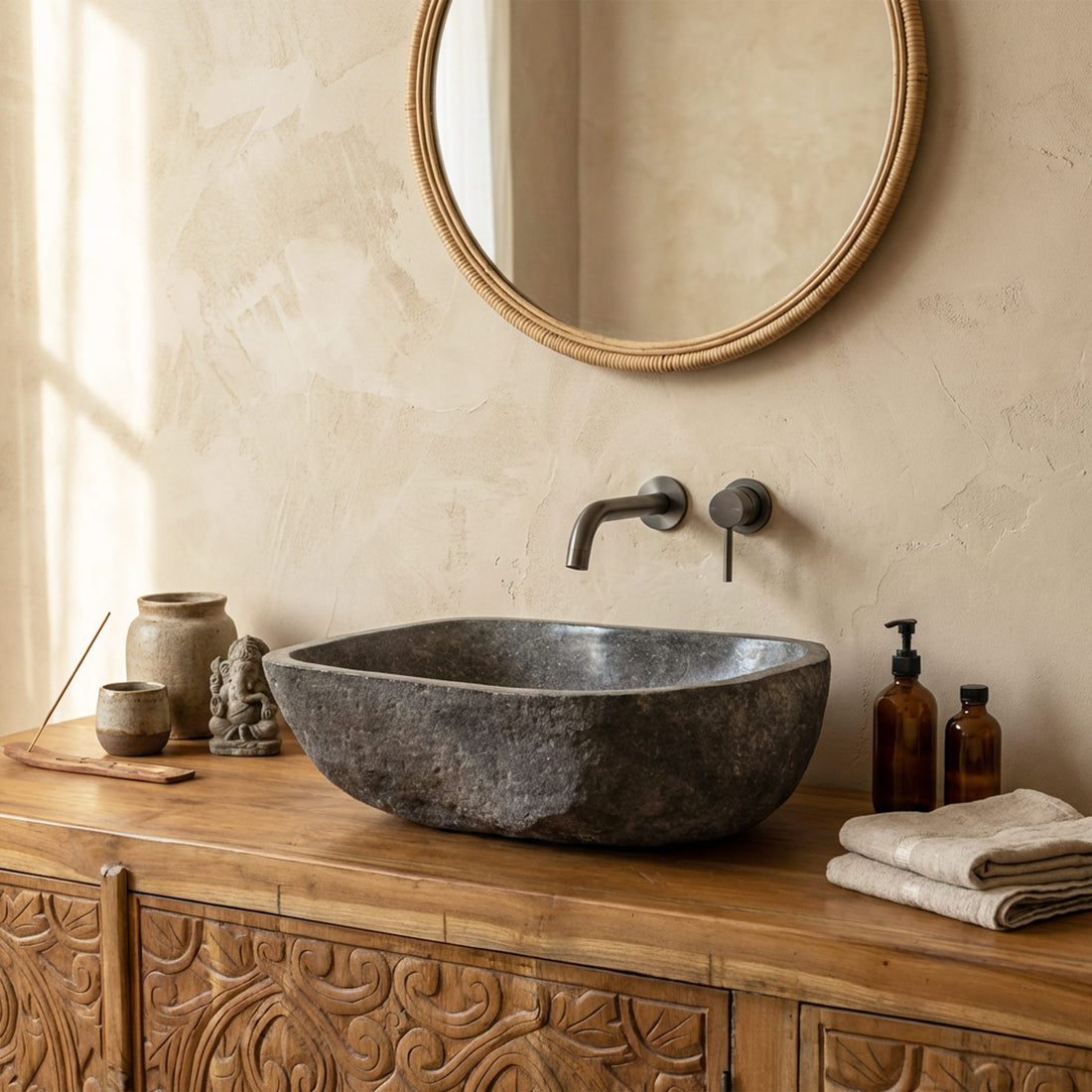 Cuba Pola em River Stone