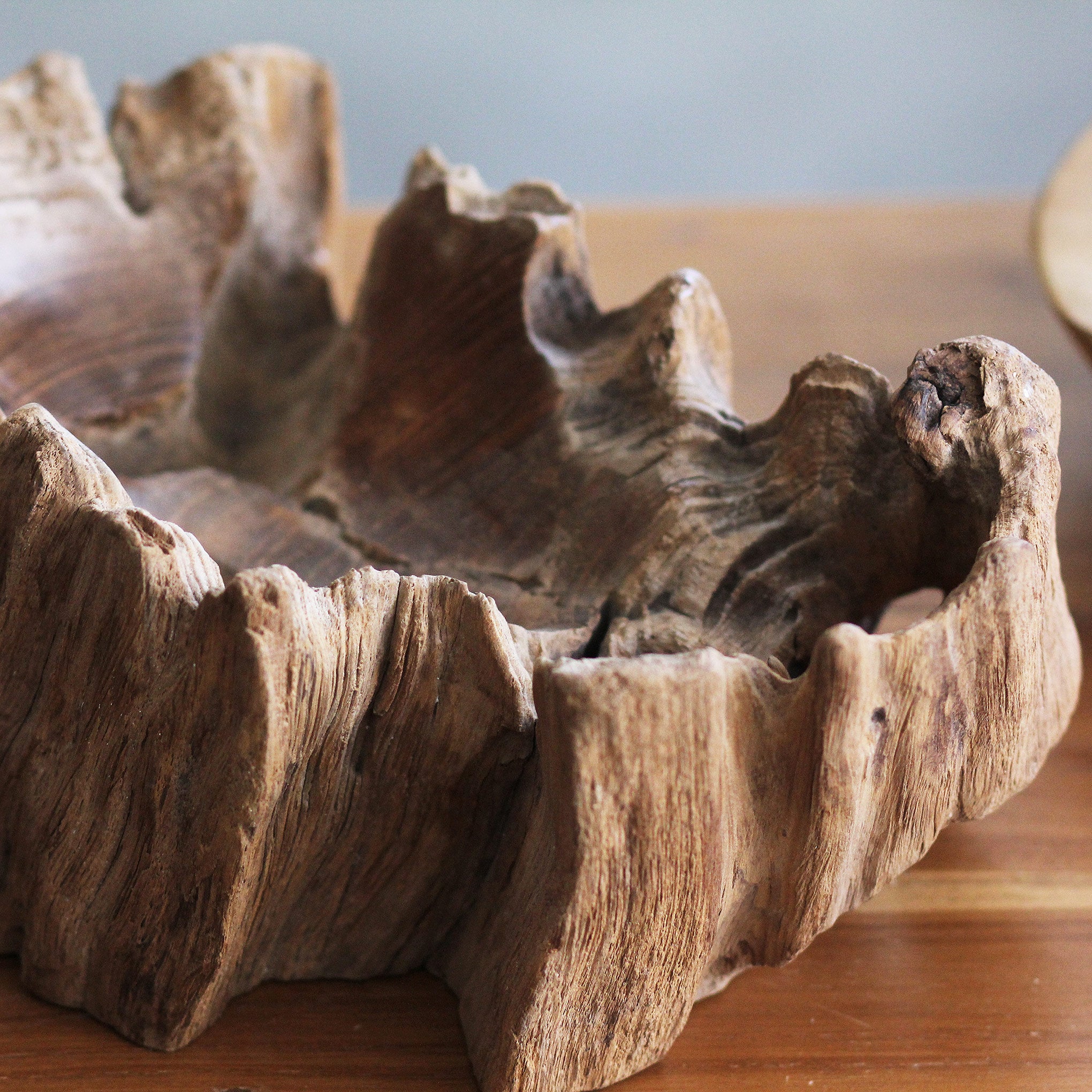 Bowl Oka — bowl decorativo artesanal — madeira natural indonésia — imagem 3 — Balai