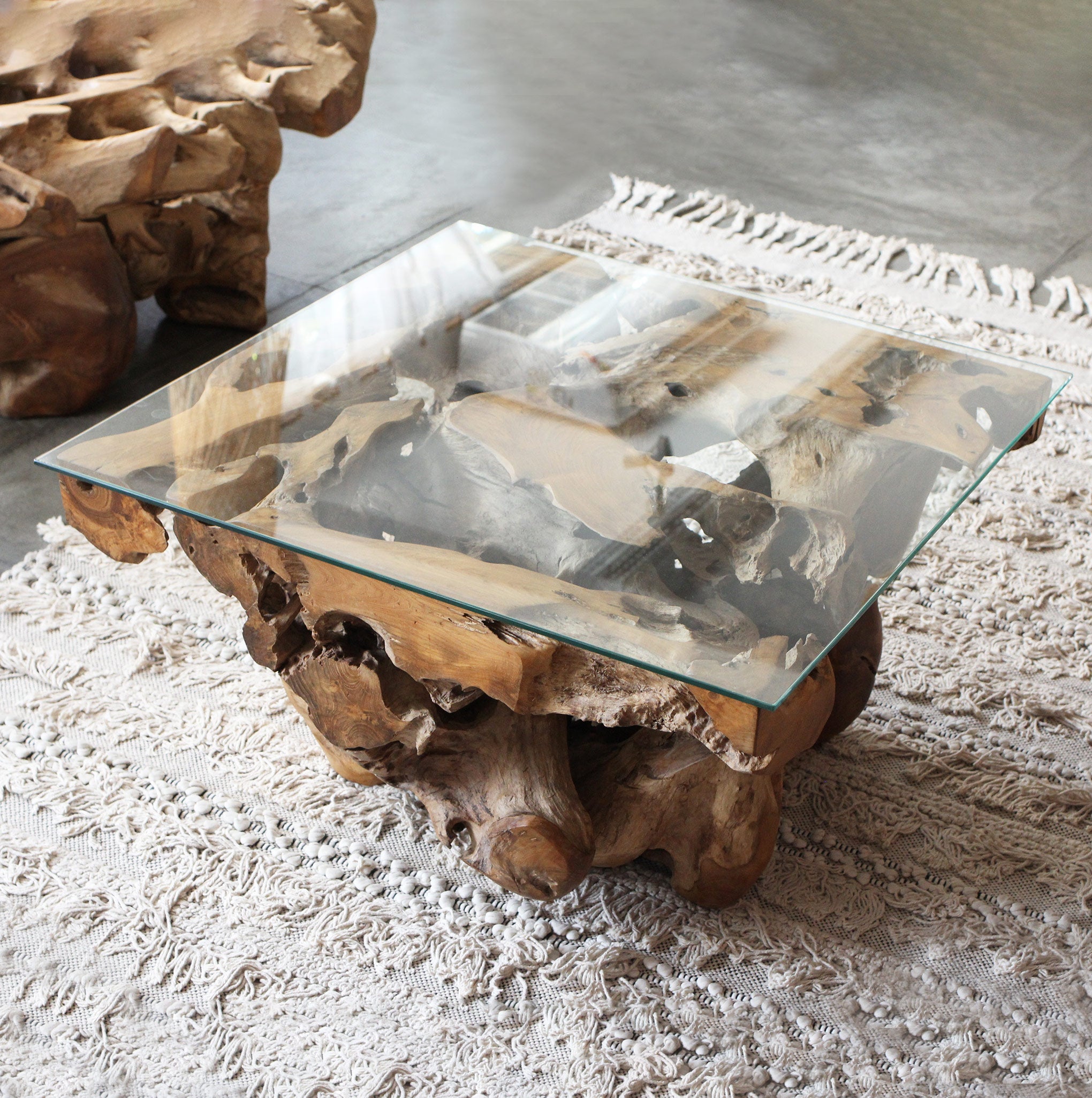 Mesa Raiz Suar Quadrada 80CM